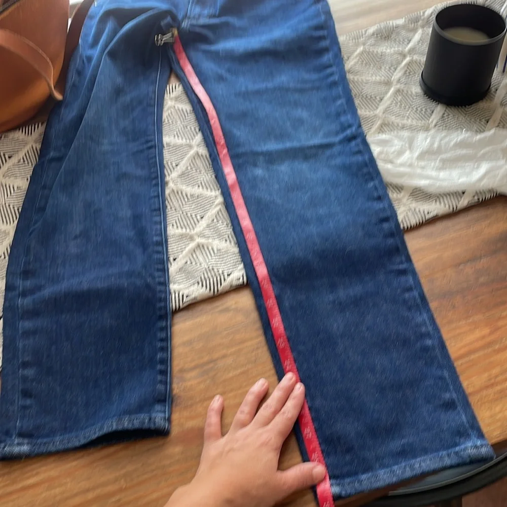 Resilient stretch denim made incredibly soft. Unbelievably comfortable. - Picture 15 of 16